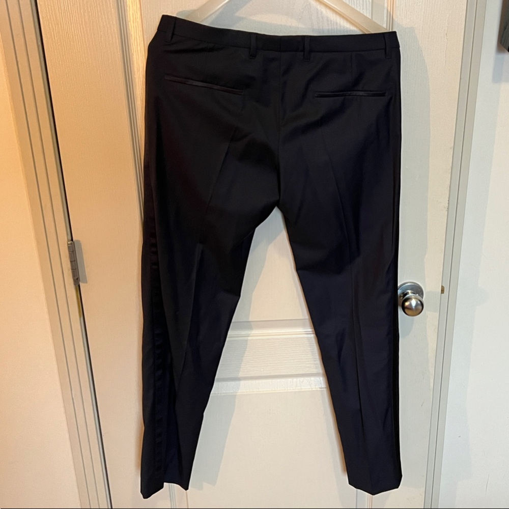 Classic Black Men's Suit - Picture 11 of 11